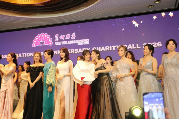 慧妍雅集｜逾60位歷屆港姐傾巢而出！大師姐C位領軍跨世代場面極壯觀