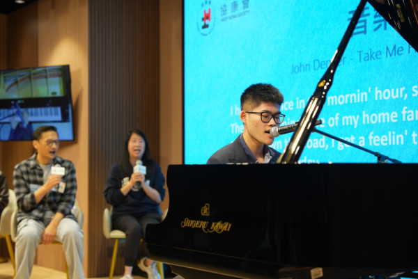 父愛奇蹟｜陳錦鴻18歲自閉症兒蛻變鋼琴家 激罕現身不凡音樂才華驚艷全場