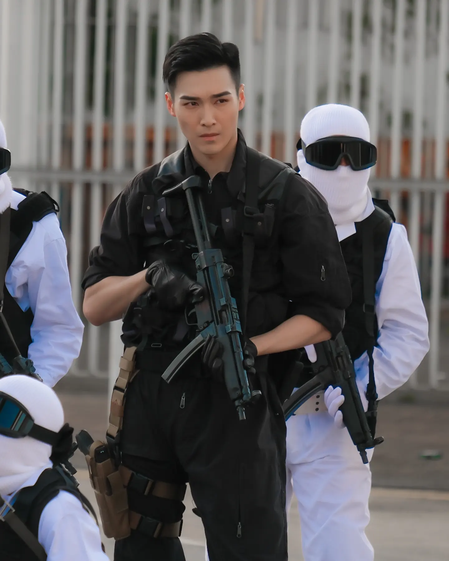 34歲上位男藝人突然宣佈離巢TVB！證實不獲高層挽留：唔想人生得返一條路