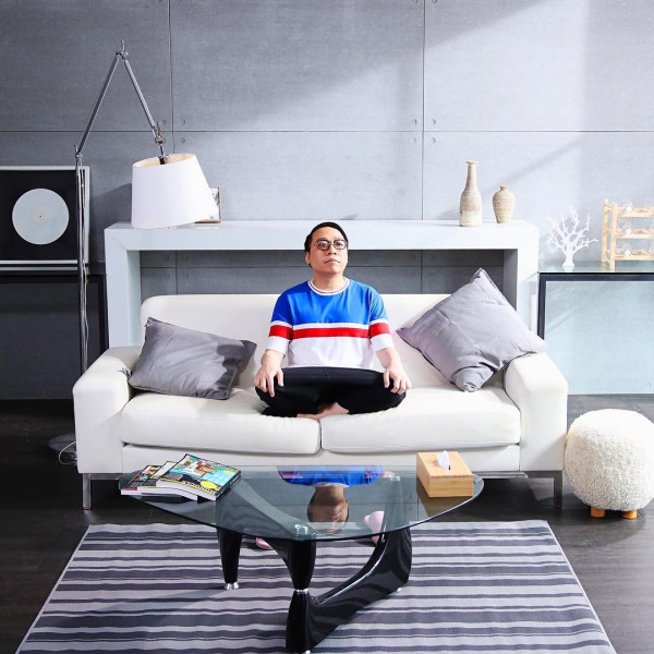 42歲TVB金牌主持低調離巢被官網除名！結束12年賓主關係自立門戶開公司