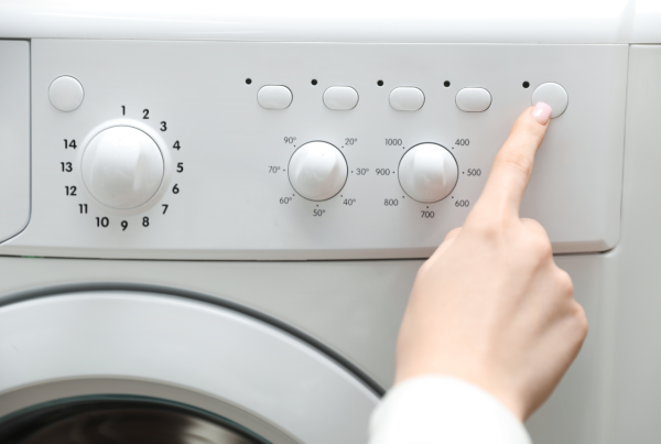 洗衣機洗完要唞幾個鐘？長輩警告「燒底板」 專家揭黃金休息時間+3大禁忌