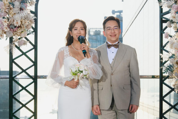 東張女神晒婚禮相突發宣布結婚 IG報喜閃嫁四眼型男：「屬於我們的家」