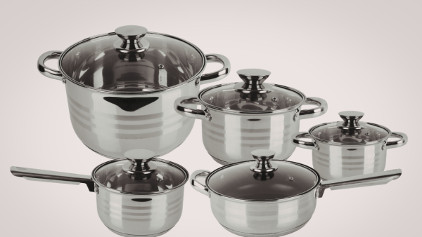 不銹鋼煲發黃燒焦唔使掉！網民實測廚房「平價4寶」浸完秒變新煲極解壓