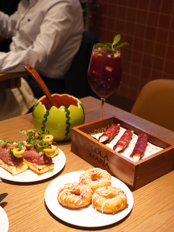 中環美食︱全新西班牙小館Lola Maria進駐中環 鹹鱈魚冬甩/豬腳薄片/紅蝦薄片