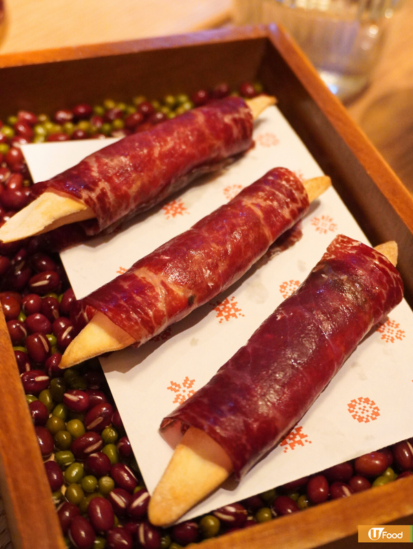 中環美食︱全新西班牙小館Lola Maria進駐中環 鹹鱈魚冬甩/豬腳薄片/紅蝦薄片