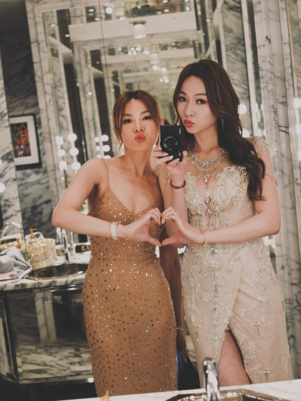 「最隱形港姐冠軍」懷才不遇星途唏噓!性感搶焦透視胸前夾寶石震撼眼球