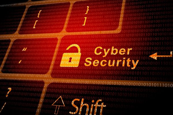 舊版iOS用家高危！DarkSword間諜軟件代碼遭公開下載 駭客更易偷個資【Apple促即做1動作】 