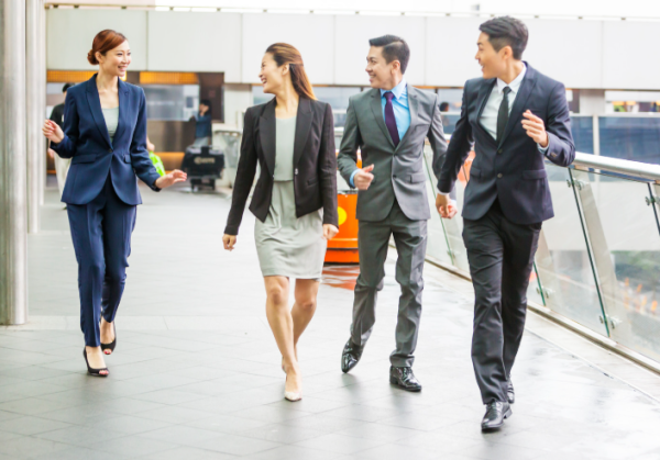 銀行金飯碗不保？彭博預測AI引爆裁員潮 5年內恐炒20萬人 揭3大高危部門