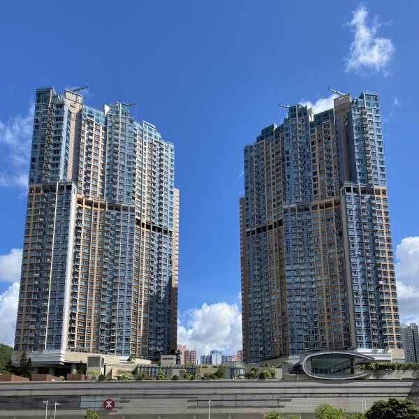 網民嚴選6大「神級通勤」屋苑！步行10分鐘返工 呢條公屋落樓5秒到港鐵