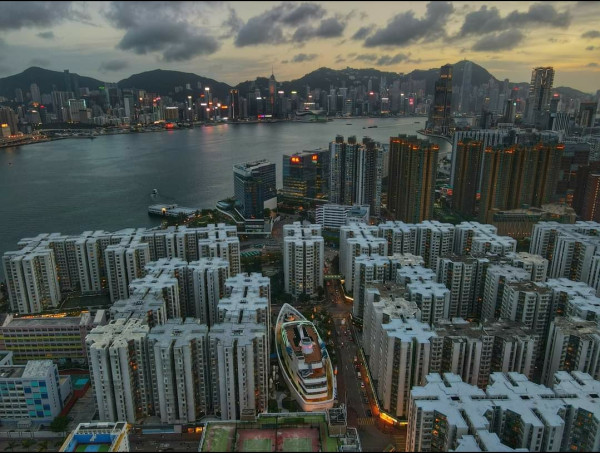 網民嚴選6大「神級通勤」屋苑！步行10分鐘返工 呢條公屋落樓5秒到港鐵