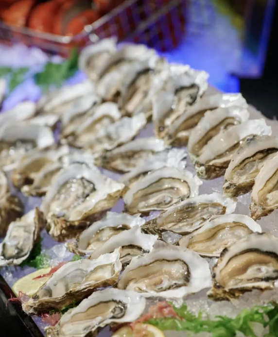 香港W酒店自助餐買1送1！4小時任食生蠔/龍蝦/雪蟹腳+復活節限定面部彩繪