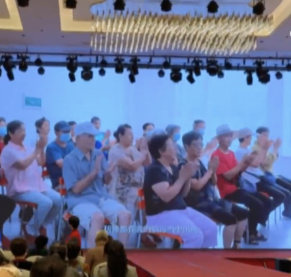 專呃長者！央視揭「神仙水機」騙局 謊稱飲完中風行得返 專家拆解真身