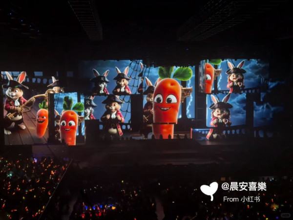 黎明演唱會2026｜黎明送粉絲紅蘿蔔手燈網民Like爆！天王哲學再現：冇得唔要