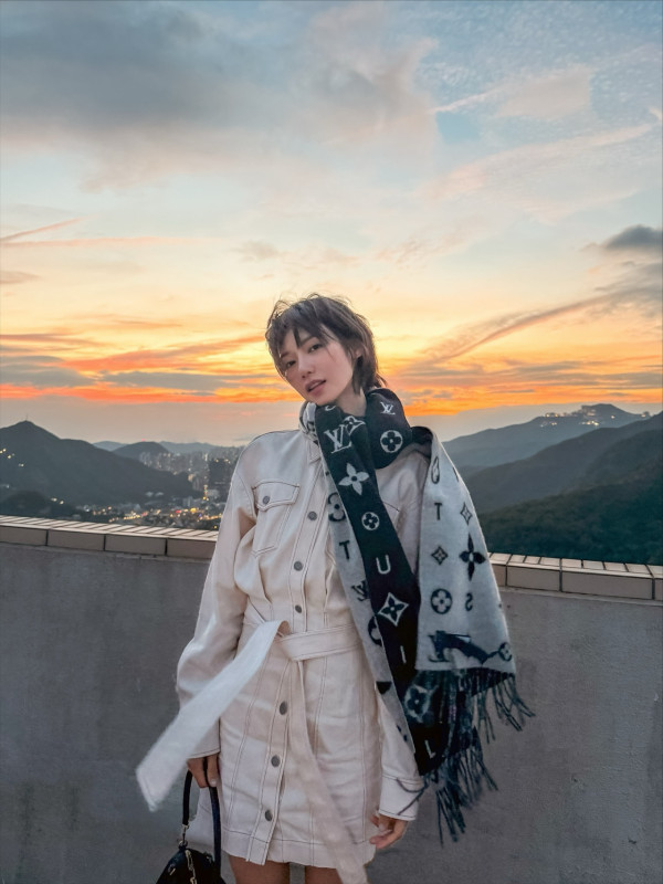 38歲人妻女神捨棄短髮重回長髮造型！新髮型超驚艷惹集體訴求︰唔好剪返短