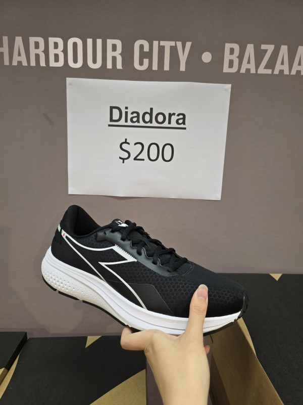 尖沙咀海港城運動名牌開倉低至3折！一連6日 運動服飾/運動鞋/外套/行山鞋$99起！