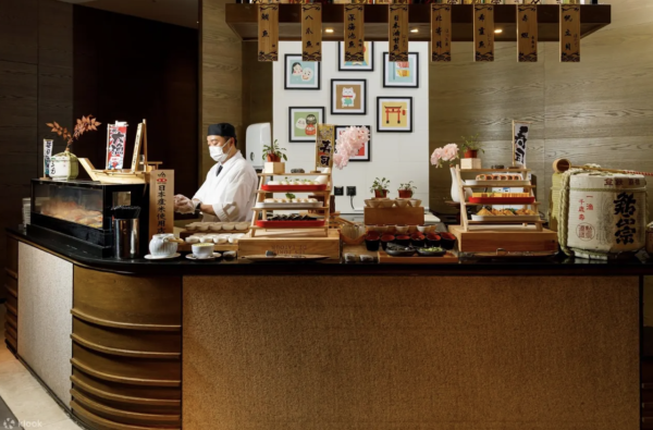 海洋公園萬豪酒店自助餐買1送1！3.5小時任食龍蝦/避風塘炒蟹/鹹蛋黃炒蝦！免費參加燙布鎖匙扣工作坊