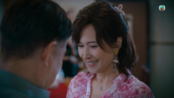 臥底嬌娃結局｜邵美琪公主裝逆齡20年！一秒變面晒神級演技 網民封港版狄美摩亞