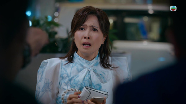 臥底嬌娃結局｜邵美琪公主裝逆齡20年！一秒變面晒神級演技 網民封港版狄美摩亞