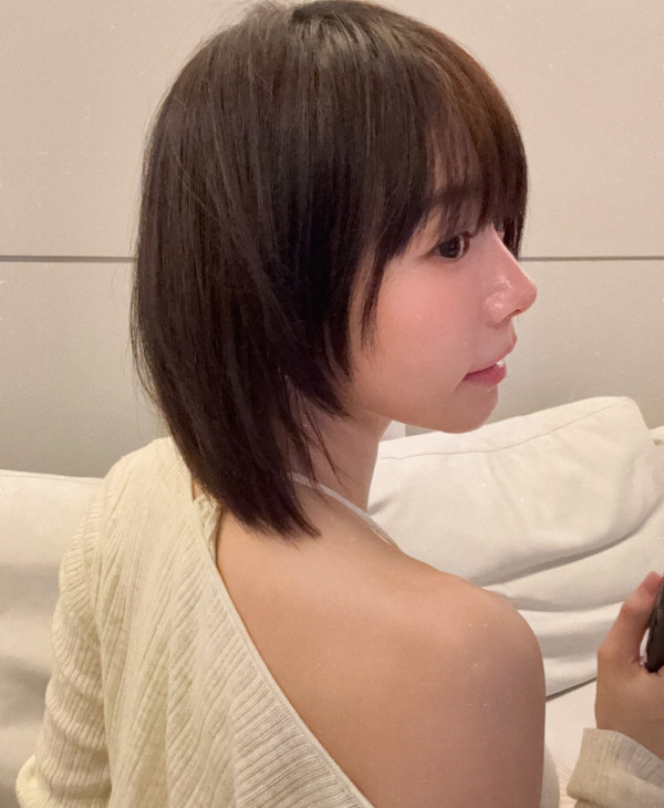 林明禎素顏著性感睡衣晒凶猛上圍！驚爆食煙疑雲幻滅清純形象？