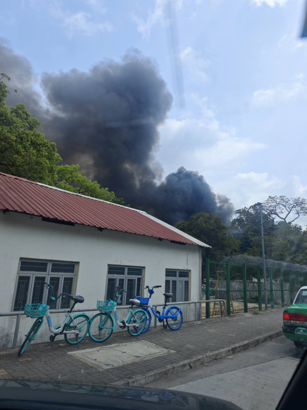 大埔回收場突發大火！連環爆炸黑煙蔽天 街坊直擊駭人火海：爆左好多聲