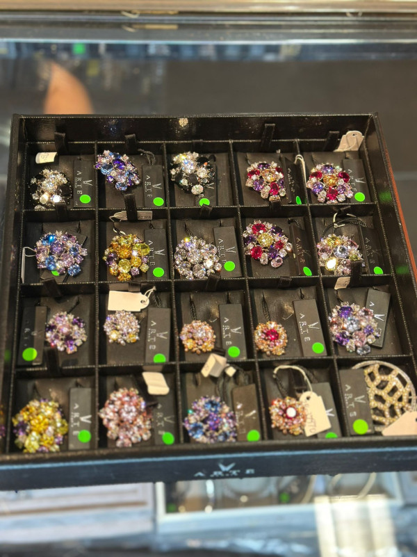 銅鑼灣時代廣場名牌開倉低至1折！男女裝/休閒鞋/手袋/首飾$100起！COACH／AMERICAN TOURISTER／RICCINI