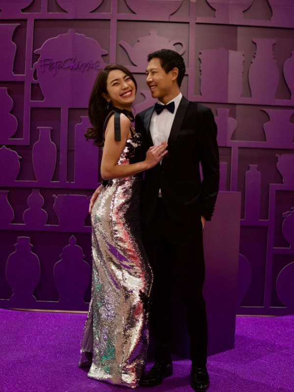 人妻星二代拍拖9周年紀念罕有瘋狂放閃 晒圈外老公合照揭婚姻保鮮秘訣