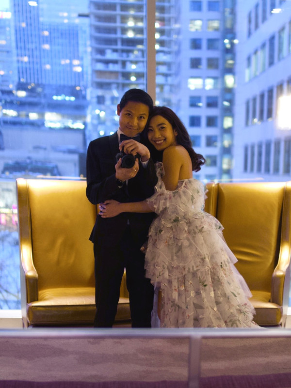 人妻星二代拍拖9周年紀念罕有瘋狂放閃 晒圈外老公合照揭婚姻保鮮秘訣