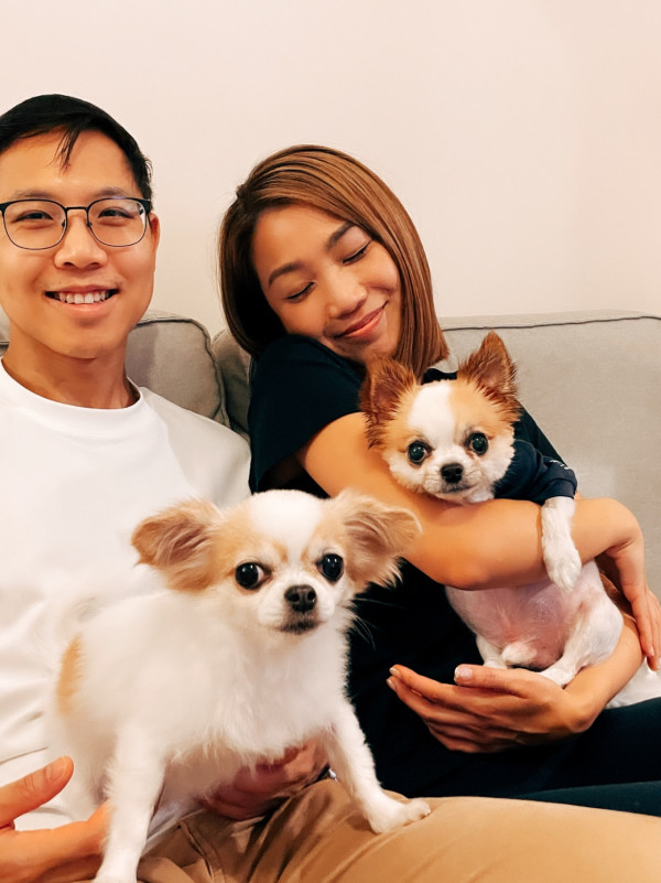 人妻星二代拍拖9周年紀念罕有瘋狂放閃 晒圈外老公合照揭婚姻保鮮秘訣