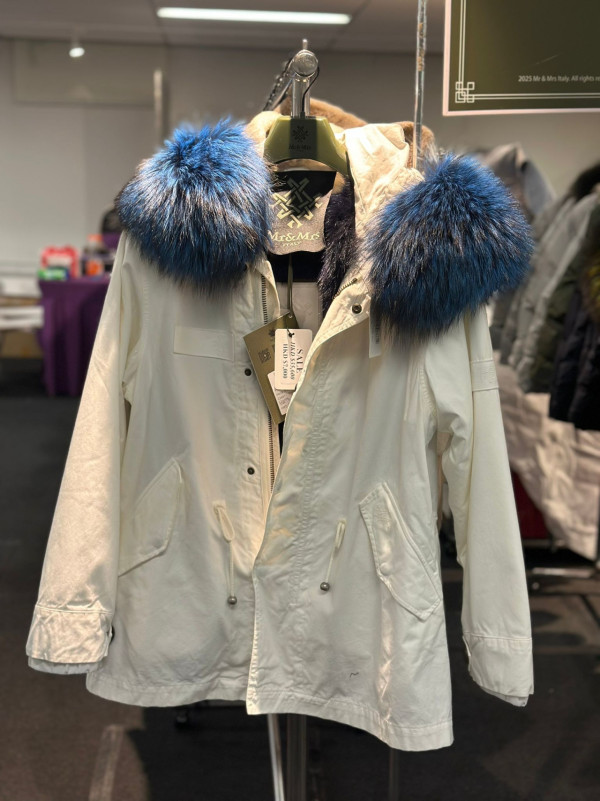 銅鑼灣時代廣場名牌開倉低至1折！男女裝/休閒鞋/手袋/首飾$100起！COACH／AMERICAN TOURISTER／RICCINI