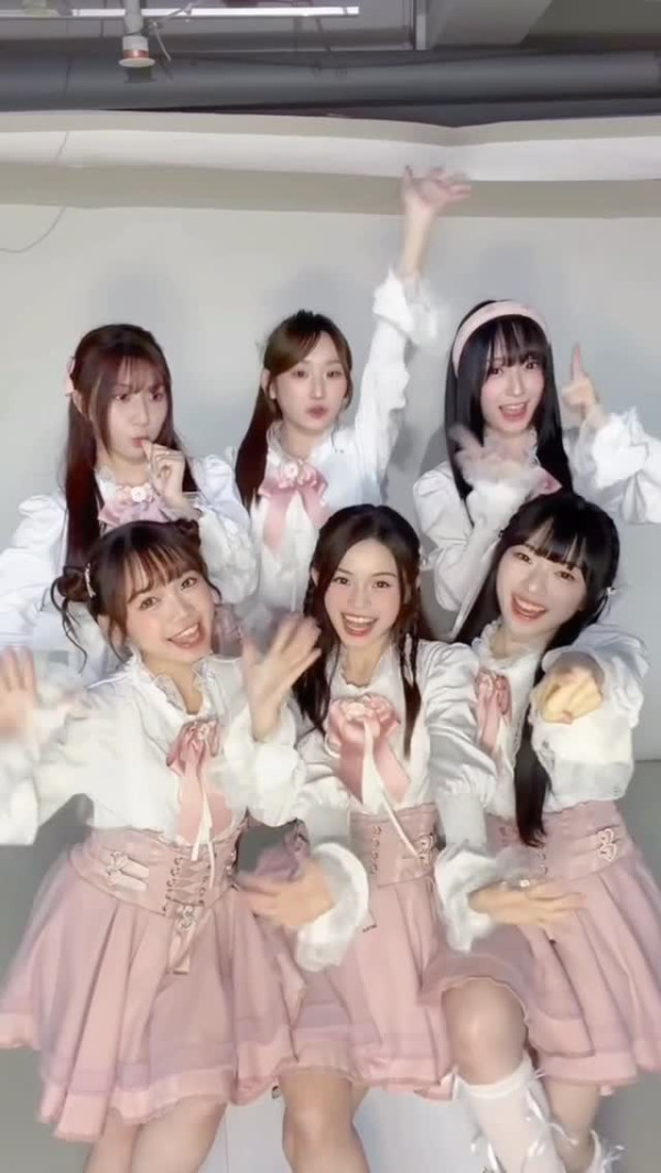 前TVB童星黃可盈21歲近況曝光！殺入樂壇跳唱女團出道！5歲入行變化驚人