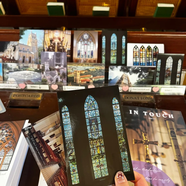 中環古蹟藏隱世「名牌二手店」！網民$500執走逾1萬蚊手袋：教堂竟有平貨執