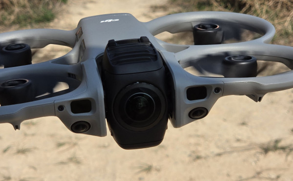 DJI Avata 360 8K HDR 全景航拍機實測！一次飛行提取無限視角‧新手也可拍出大師級運鏡！