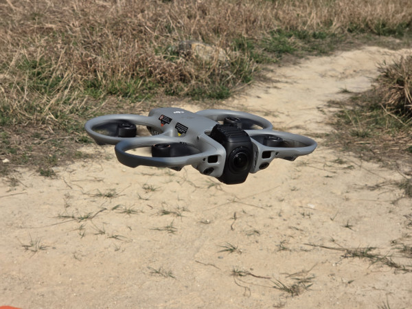 DJI Avata 360 8K HDR 全景航拍機實測！一次飛行提取無限視角‧新手也可拍出大師級運鏡！