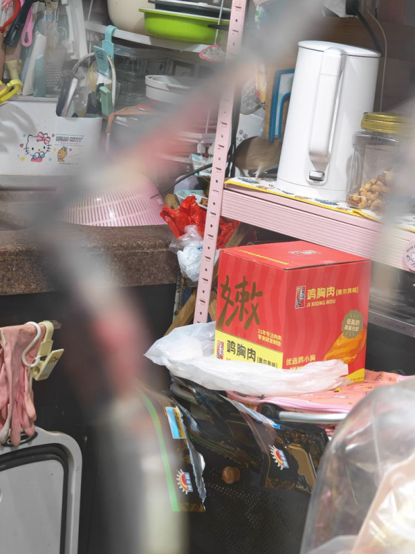 老鼠困廚房2日都唔走？事主實測7塊黐鼠板圍攻都無用！網民教一招火速捕鼠成功