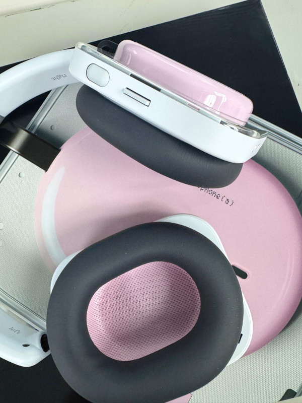 充 1 次電聽足個半月！實測 Nothing Headphone (a)「135 小時」怪物級續航：HK$1,499 玩齊 LDAC 兼抗噪