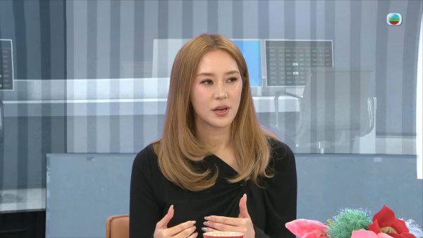 徐子淇激罕露面現身TVB亮相節目！明珠台全英文受訪水準驚艷網民