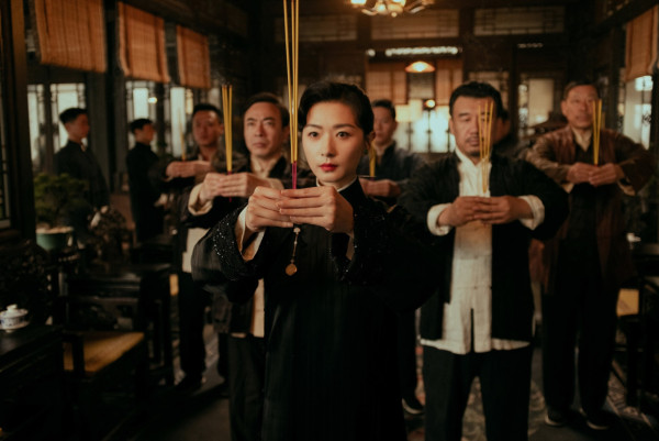 朱雀堂TVB｜劇情簡介+演員起底！男主角秦俊傑、女主角萬茜揭上海灘權色交易