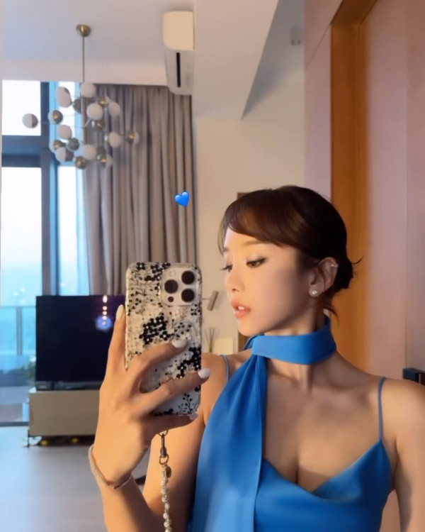 DaDa陳靜透視蕾絲晒34E上圍震撼巴黎！俯拍魔鬼身材變胸壓噴血現場