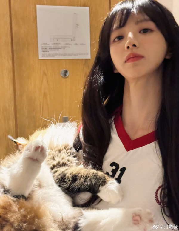 逐玉女主角是誰？田曦薇憑「殺豬女」爆紅！甜妹小花起底  與賴偉明緋聞最轟烈