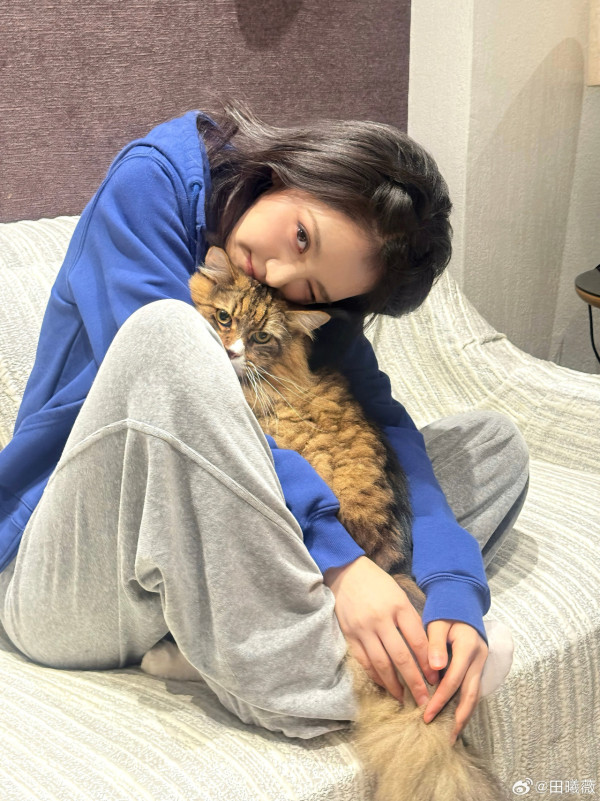 逐玉女主角是誰？田曦薇憑「殺豬女」爆紅！甜妹小花起底  與賴偉明緋聞最轟烈