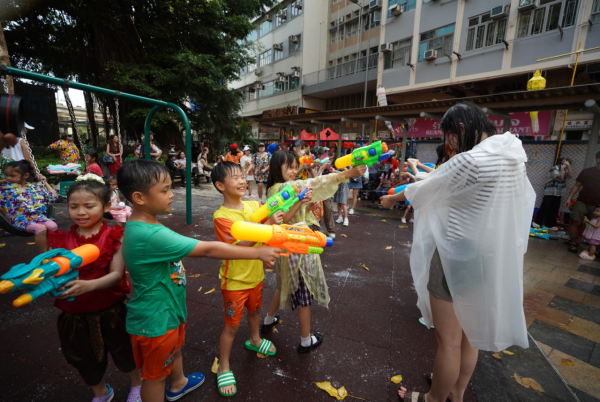 九龍城潑水節(圖片來源︰HKET)