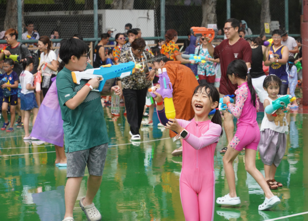 九龍城潑水節(圖片來源︰HKET)