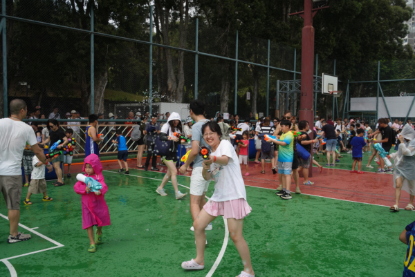 九龍城潑水節(圖片來源︰HKET)