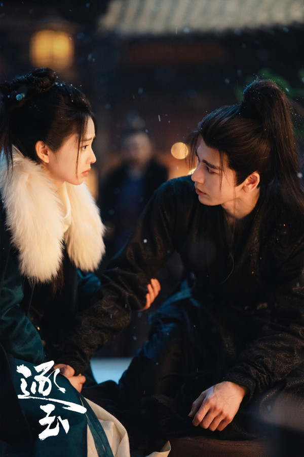 逐玉｜盤點21大愛情對白金句！不只田曦薇「我殺豬養你」侯爺張凌赫深情表白風靡全網