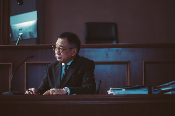 正義女神｜許紹雄遺作招牌笑容觸動全城！監製爆選角內幕睇一次喊一次極虐心