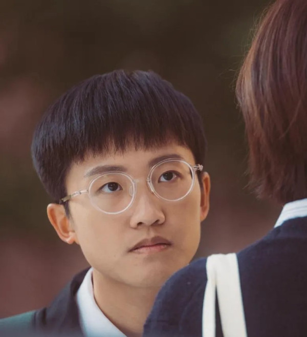 正義女神演員|「高成彬」劉倬昕反串爆紅!背景起底26歲港大學霸犯罪學碩士