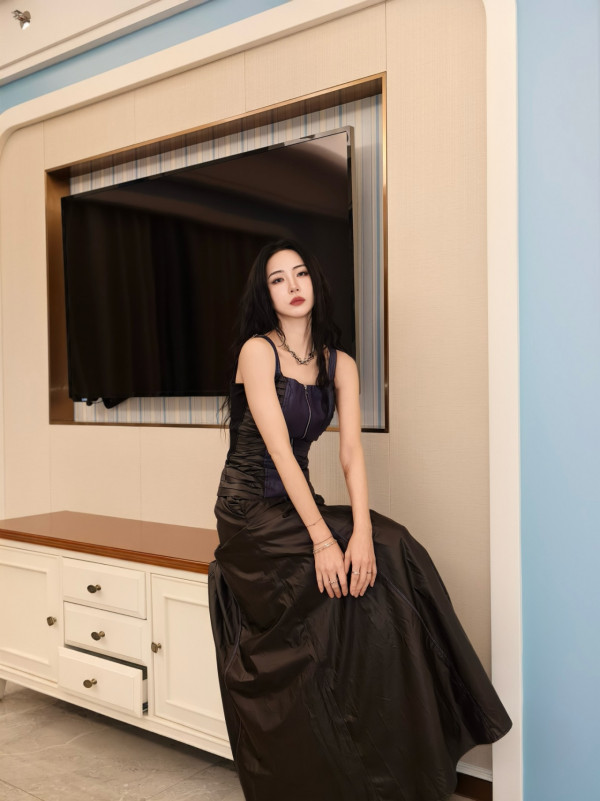 39歲女藝人IG失控怒吼「結婚好慘」 星途停滯兼屢傳分手情變禍不單行