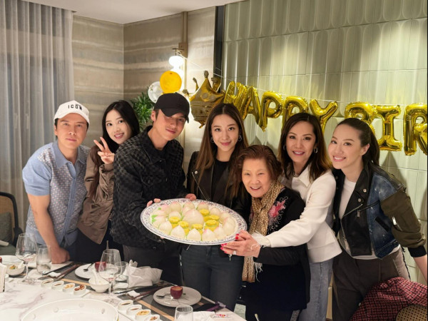 玩具大王新抱汪圓圓低調多年激罕露面！三年抱三40歲防腐級美貌狀態驚人