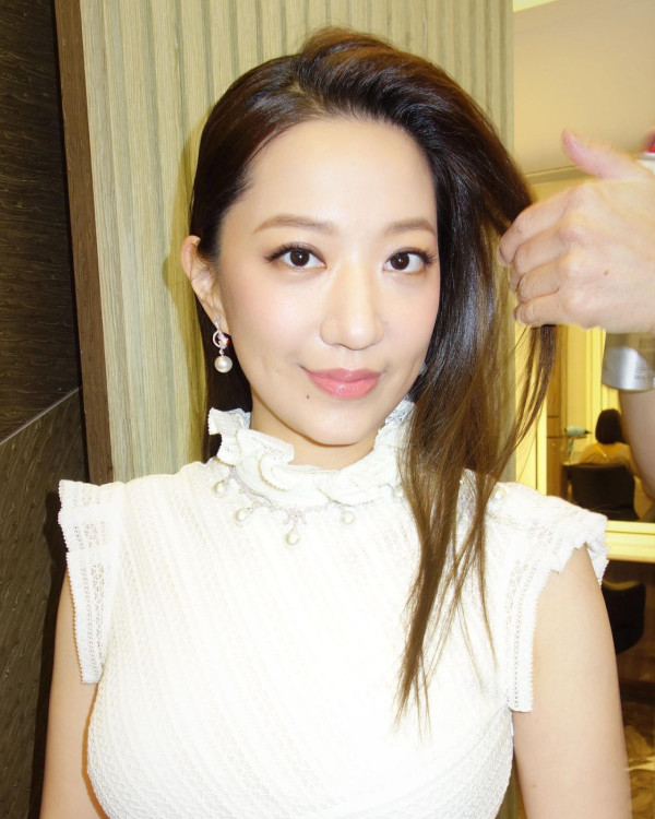 玩具大王新抱汪圓圓低調多年激罕露面!三年抱三40歲防腐級美貌狀態驚人