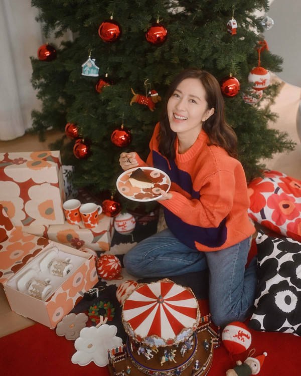 45歲唐詩詠黃翠如全素顏同框!同齡真實狀態曝明顯落差 呢一位唔化妝係咁樣